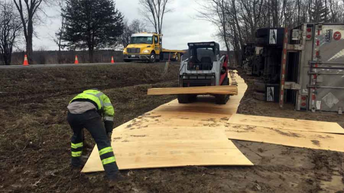 Semi Truck Load Shift